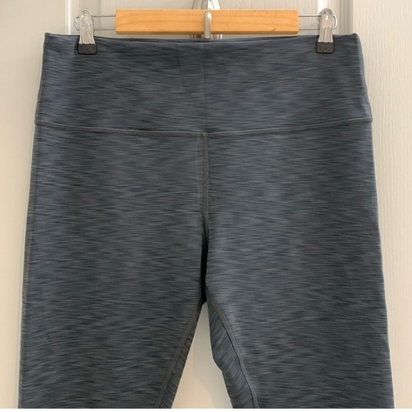 Lululemon Wunder Train High-Rise Tight 25 inches size 14 - Picture 3 of 6
